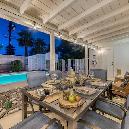 Scottsdale Dream Home With Free Heated Pool!